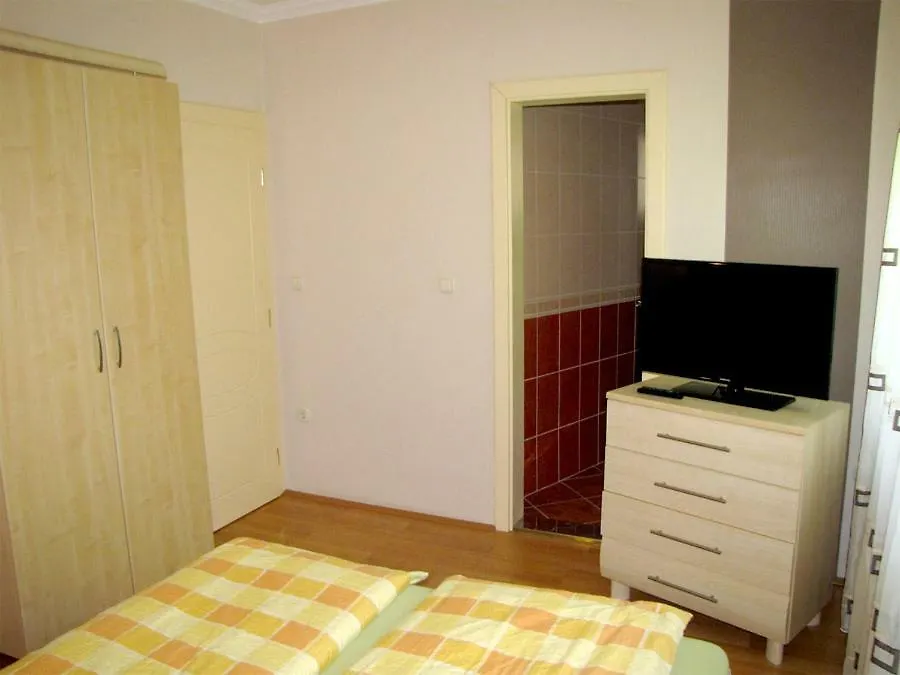 Willa Szegfu Apartman Hajdúszoboszló 0*,